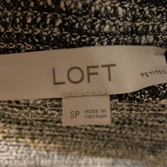 Loft black and white long sleeve shirt size small petite - Picture 2 of 3